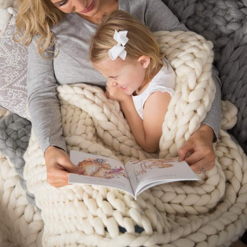 ORBITZ™  - COZY KNIT BLANKET