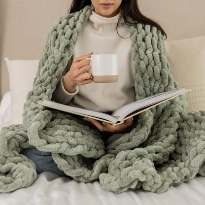 ORBITZ™  - COZY KNIT BLANKET